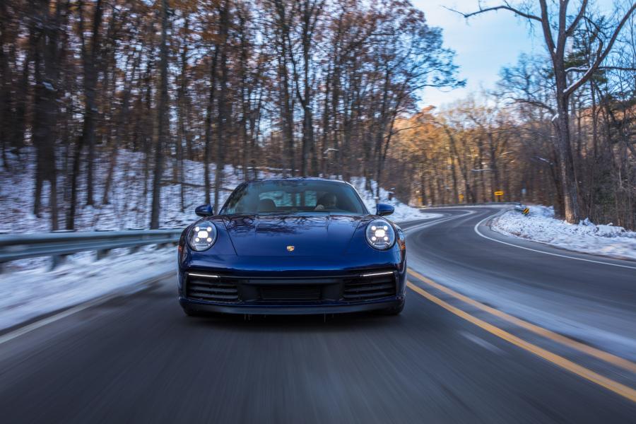  Porsche 911 Carrera 4S (992) 2019 года  (NA) (фото 3 из 18)